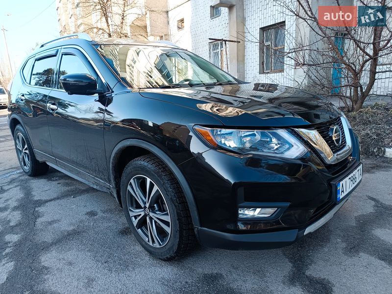 Внедорожник / Кроссовер Nissan Rogue 2019 в Киеве