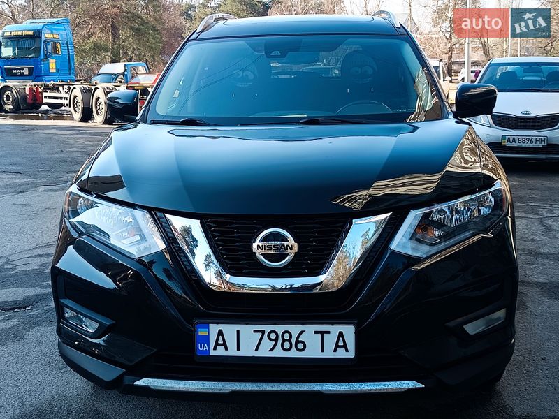 Внедорожник / Кроссовер Nissan Rogue 2019 в Киеве