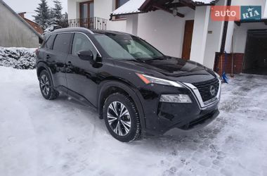 Внедорожник / Кроссовер Nissan Rogue 2023 в Ровно
