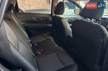 Внедорожник / Кроссовер Nissan Rogue 2017 в Виннице