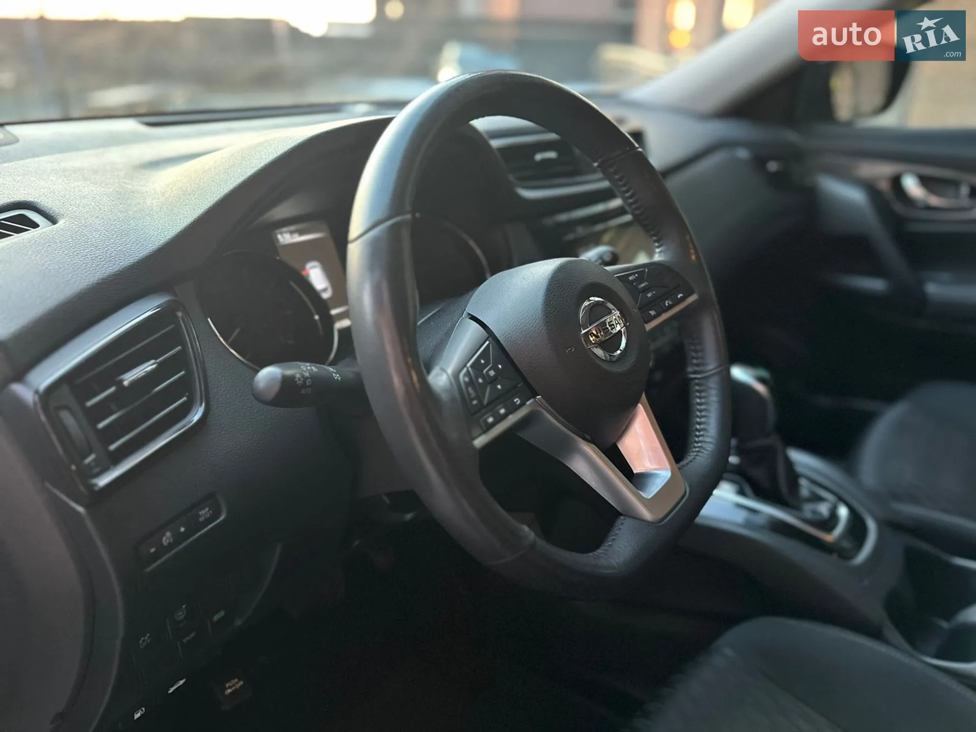 2017 Nissan Rogue - мініатюра 9