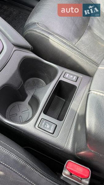 Внедорожник / Кроссовер Nissan Rogue 2017 в Кропивницком