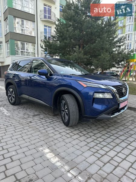 Позашляховик / Кросовер Nissan Rogue 2021 в Івано-Франківську