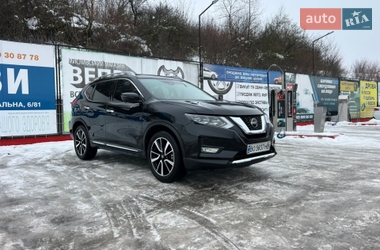 Внедорожник / Кроссовер Nissan Rogue 2019 в Тернополе