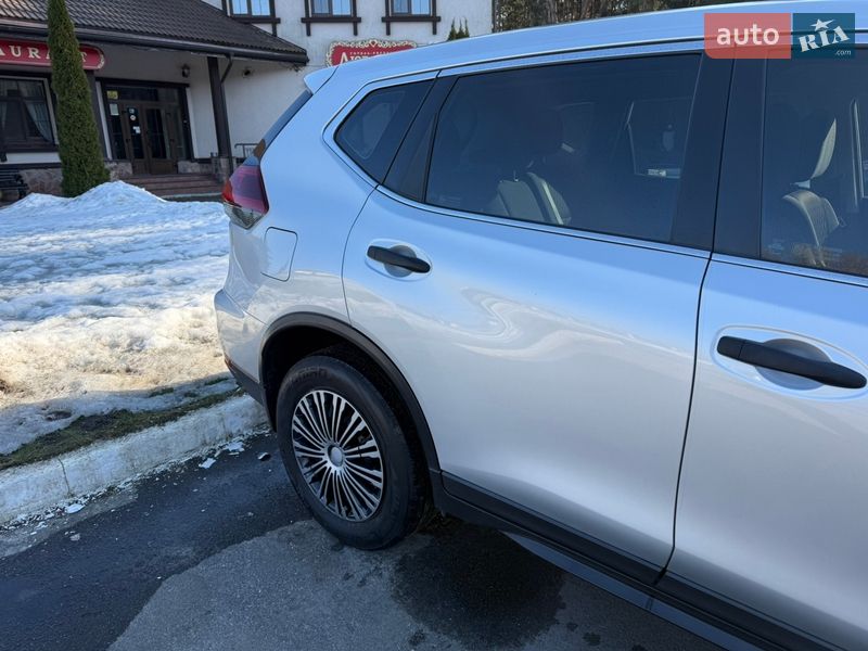 Внедорожник / Кроссовер Nissan Rogue 2019 в Киеве