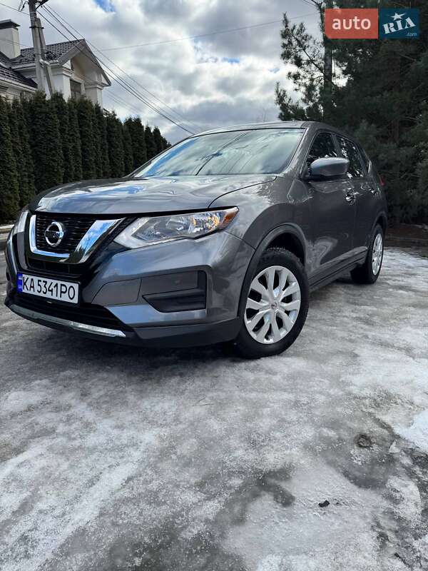 Внедорожник / Кроссовер Nissan Rogue 2016 в Киеве