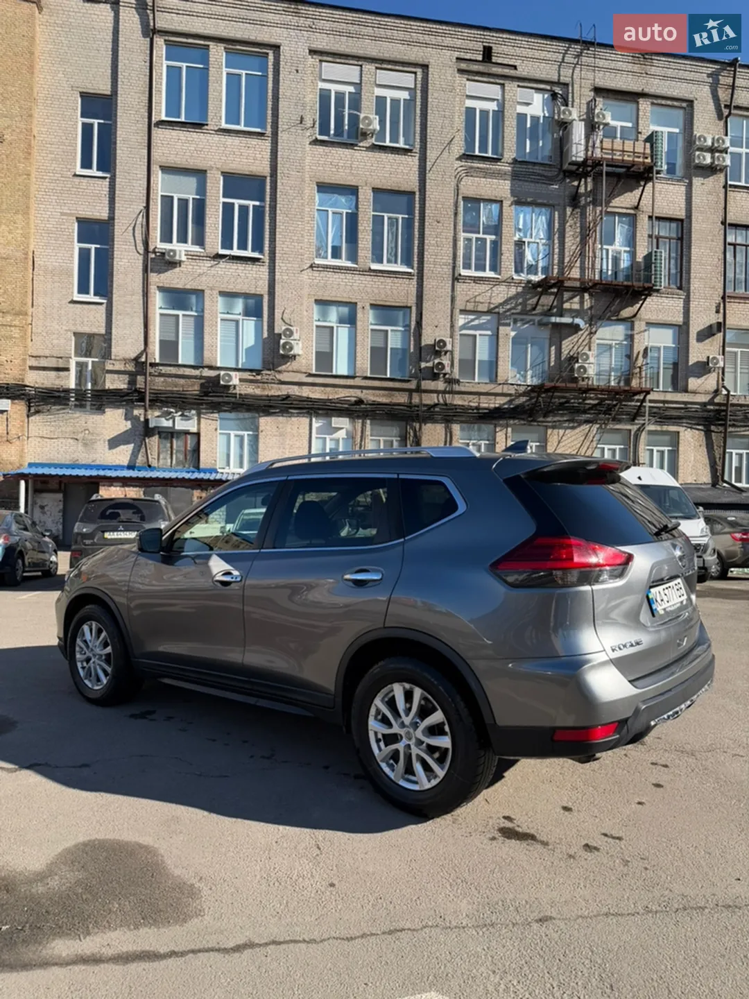 2017 Nissan Rogue - мініатюра 3