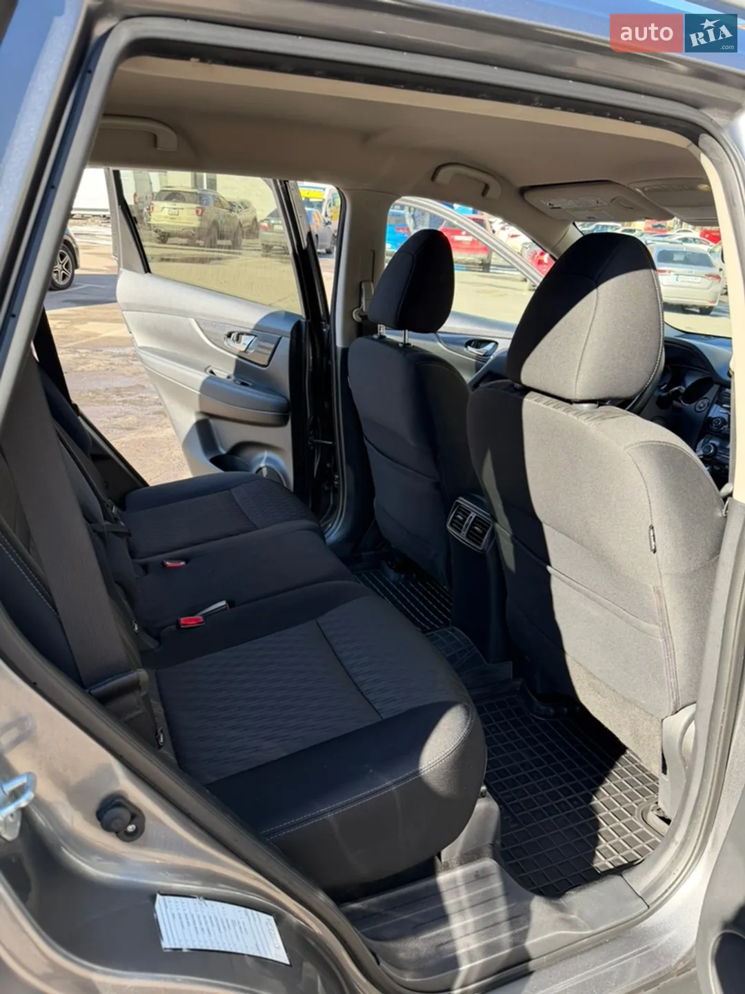 2017 Nissan Rogue - мініатюра 11