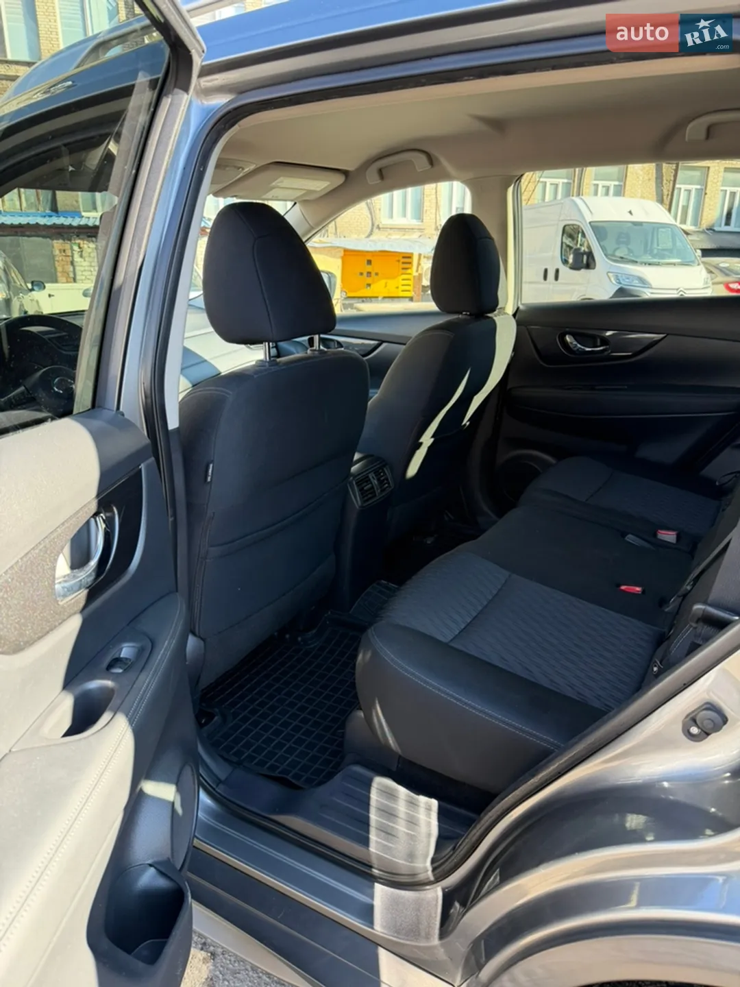 2017 Nissan Rogue - мініатюра 12