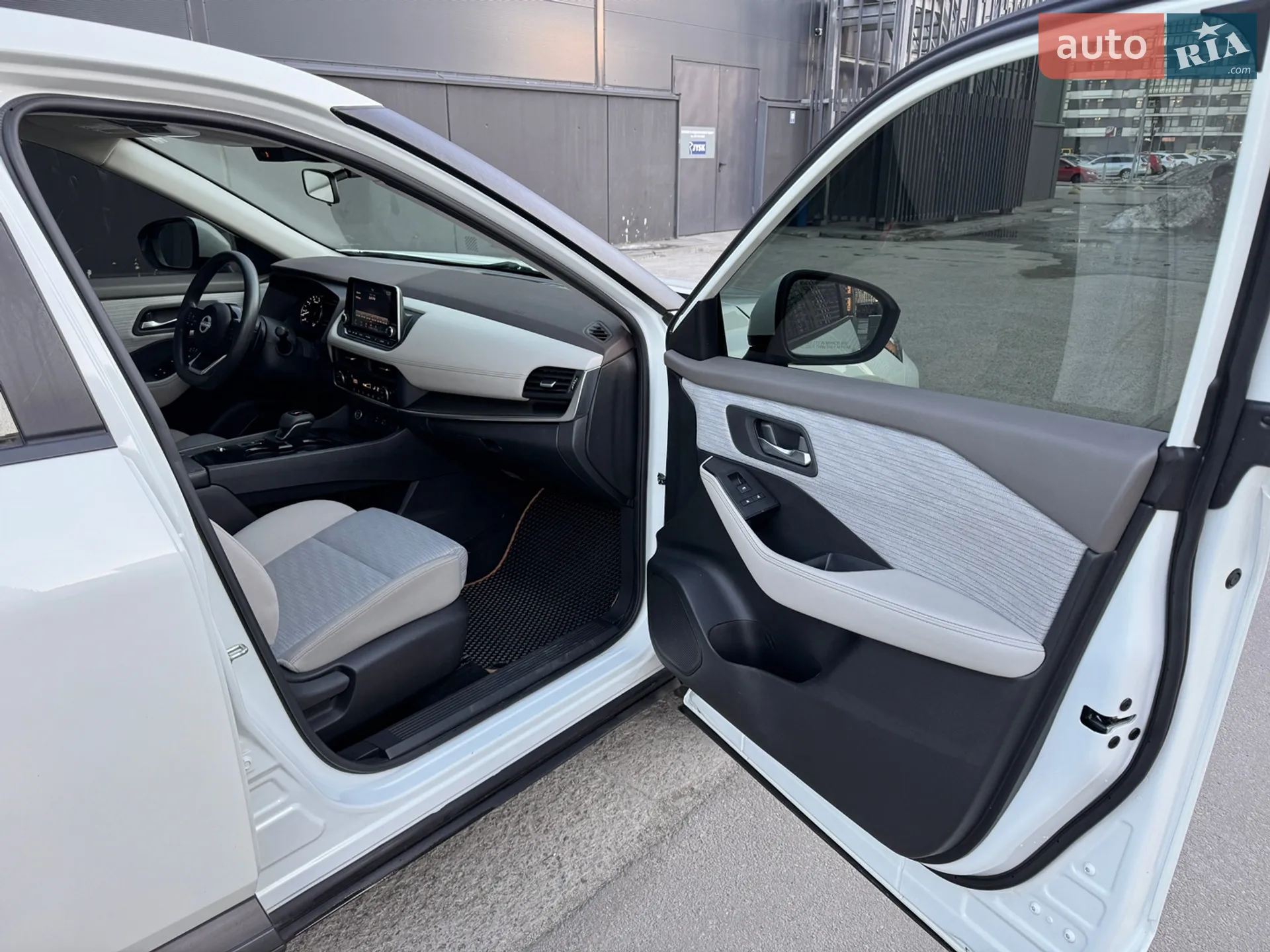 2023 Nissan Rogue - мініатюра 18