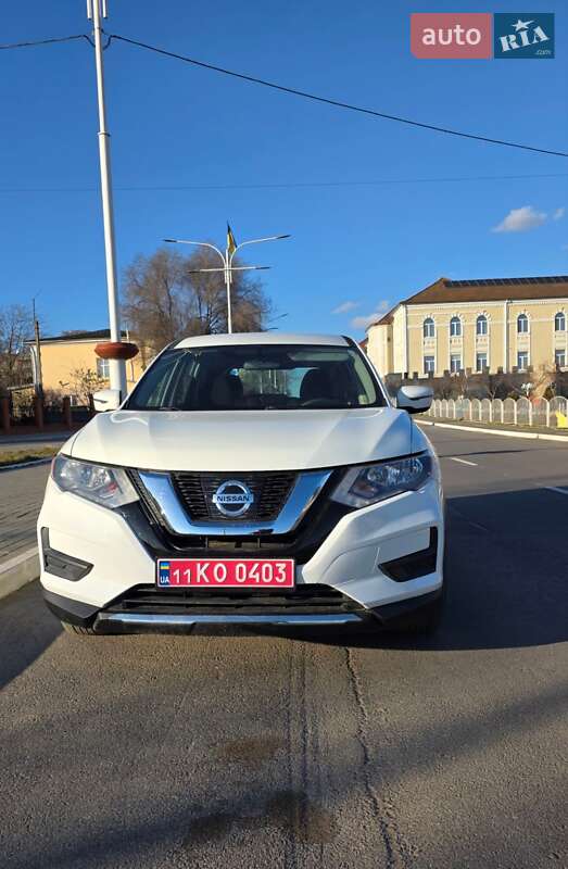 Внедорожник / Кроссовер Nissan Rogue 2017 в Измаиле