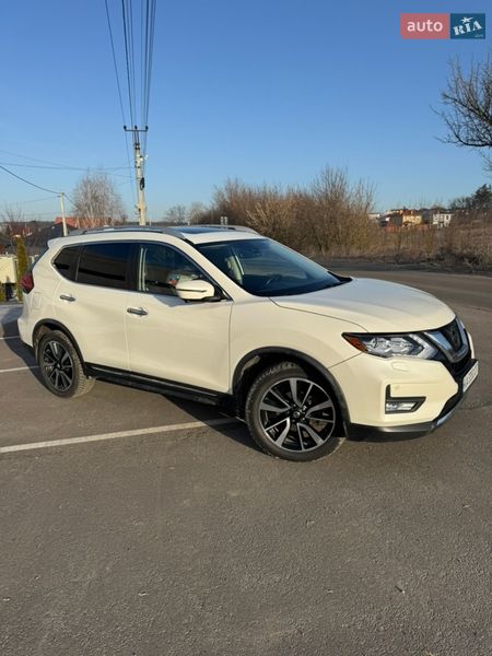 Внедорожник / Кроссовер Nissan Rogue 2018 в Киеве