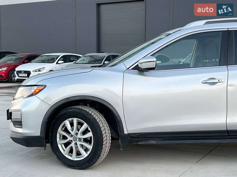 Позашляховик / Кросовер Nissan Rogue 2018 в Львові