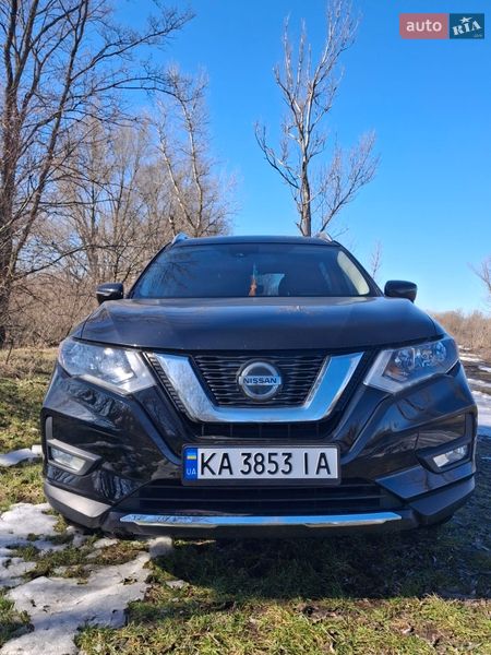 Внедорожник / Кроссовер Nissan Rogue 2018 в Киеве