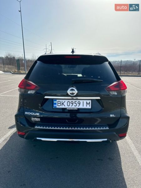 Внедорожник / Кроссовер Nissan Rogue 2017 в Ровно