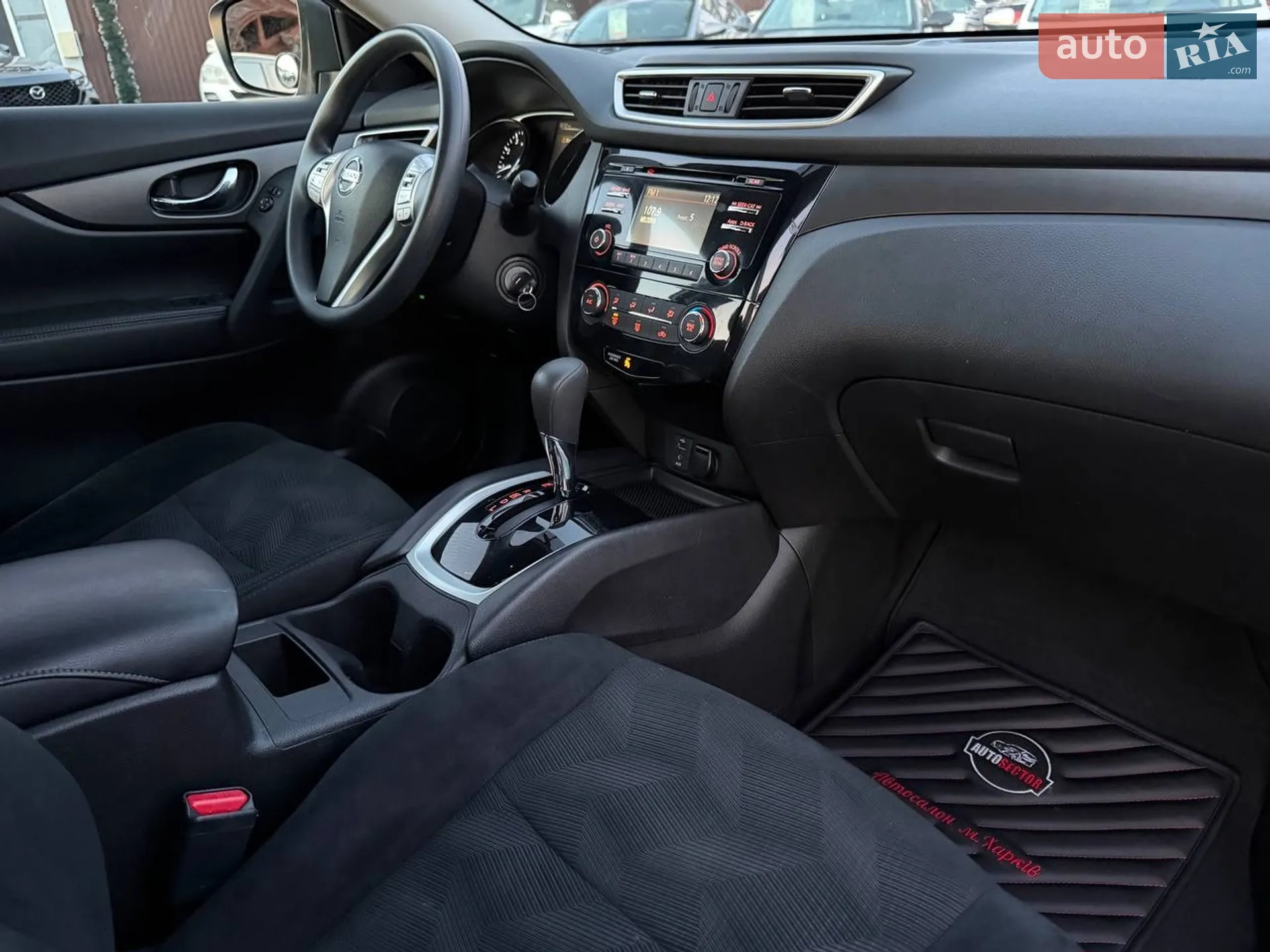 2015 Nissan Rogue - мініатюра 30
