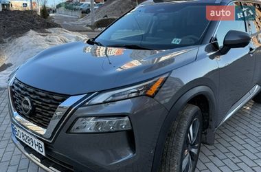Внедорожник / Кроссовер Nissan Rogue 2023 в Тернополе