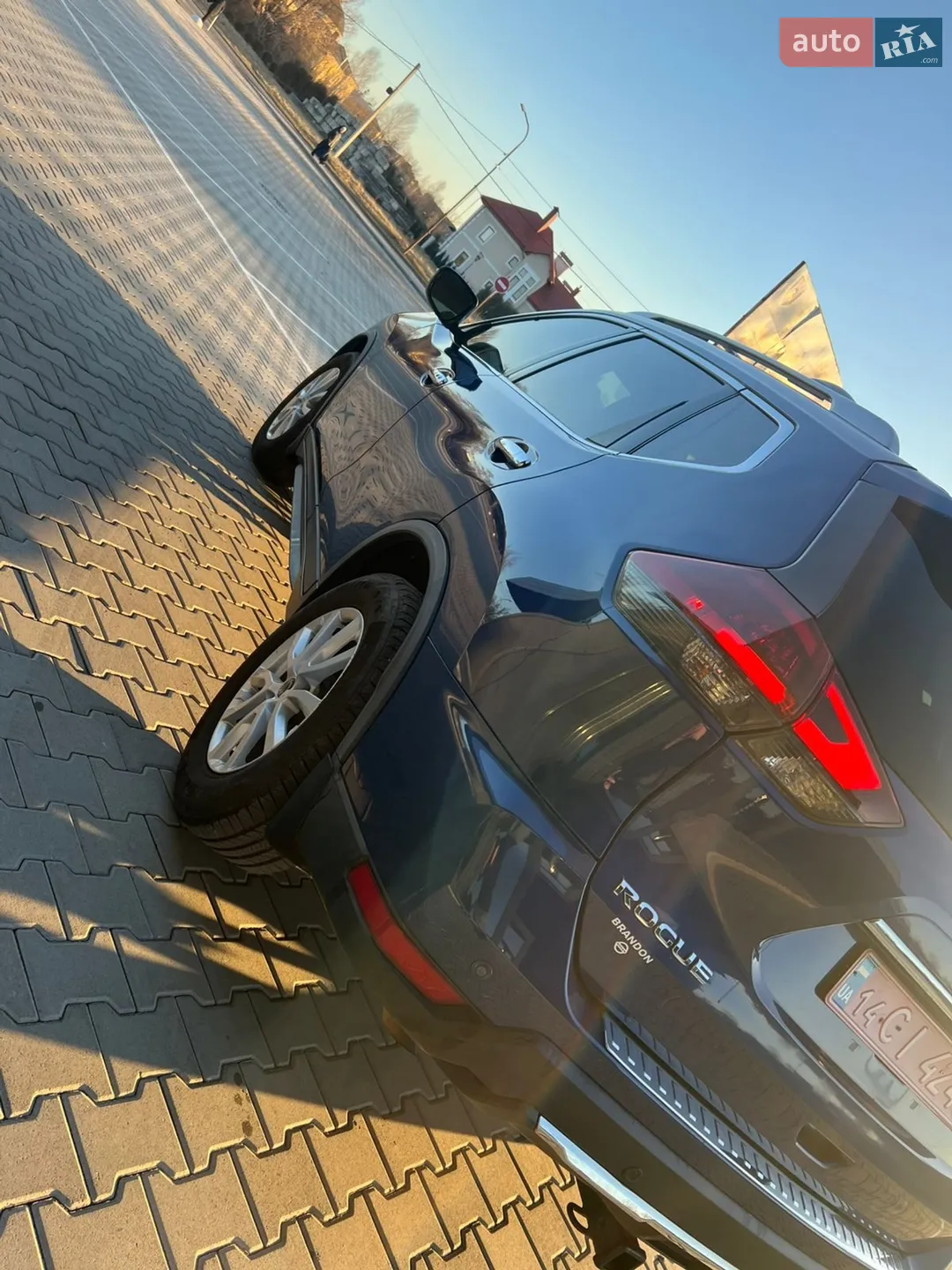 2019 Nissan Rogue - мініатюра 8