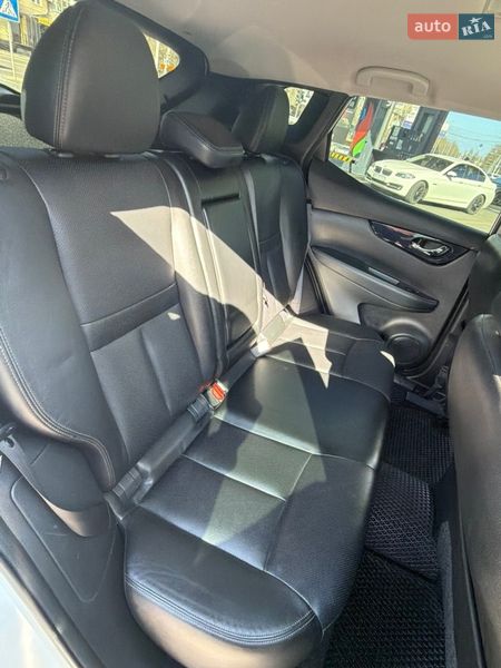 Внедорожник / Кроссовер Nissan Rogue 2017 в Одессе