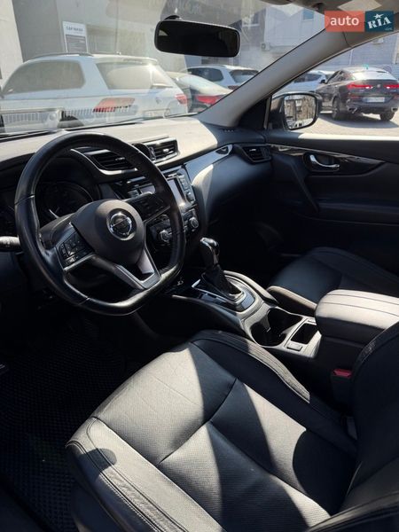 Внедорожник / Кроссовер Nissan Rogue 2017 в Одессе