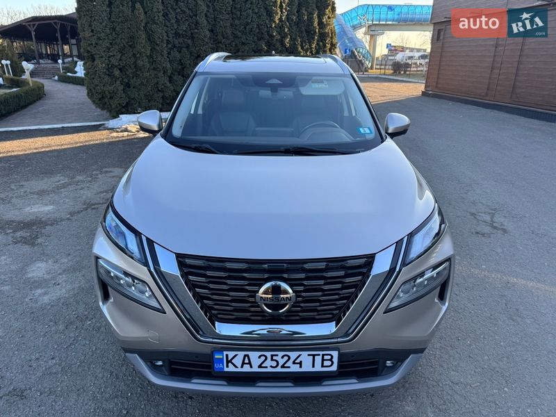 Внедорожник / Кроссовер Nissan Rogue 2021 в Киеве