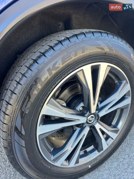 Внедорожник / Кроссовер Nissan Rogue 2020 в Киеве