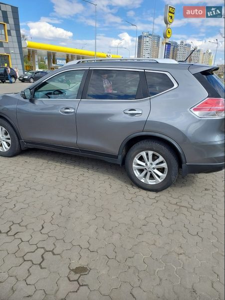 Внедорожник / Кроссовер Nissan Rogue 2015 в Киеве