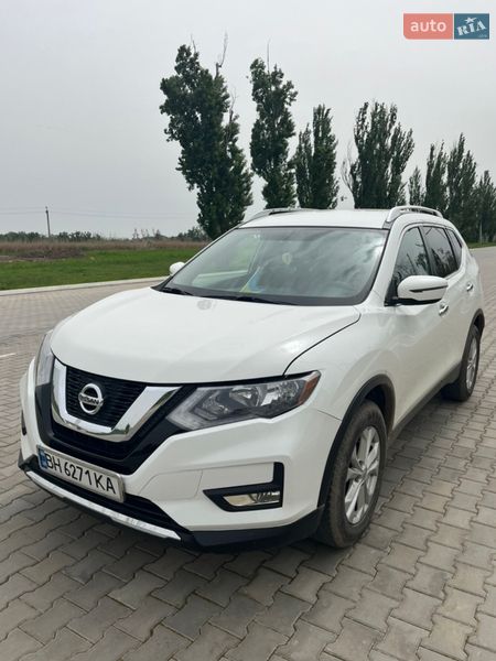 Внедорожник / Кроссовер Nissan Rogue 2016 в Измаиле