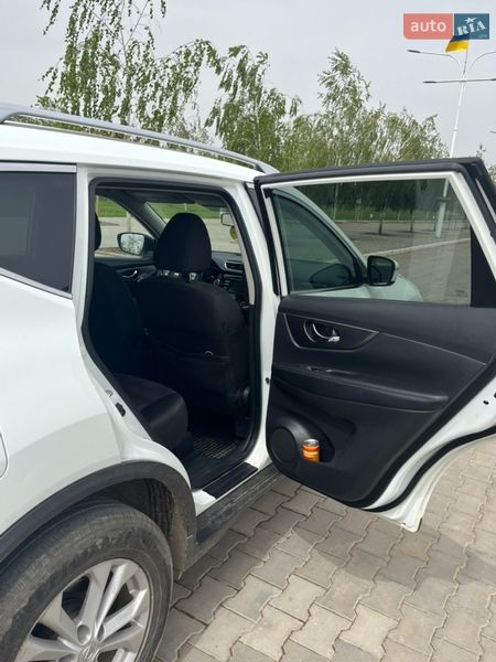 Внедорожник / Кроссовер Nissan Rogue 2016 в Измаиле