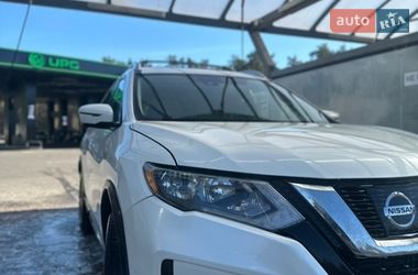 Позашляховик / Кросовер Nissan Rogue 2018 в Києві