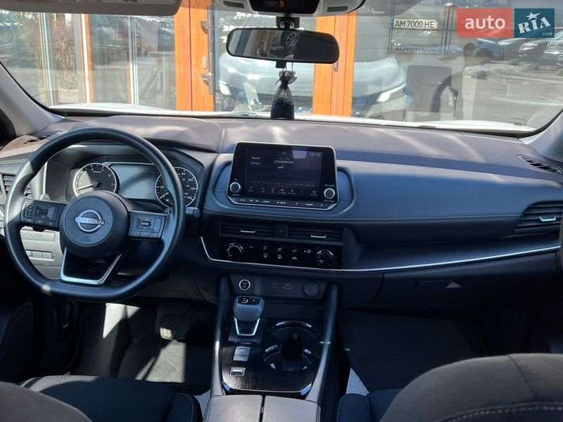 Внедорожник / Кроссовер Nissan Rogue 2023 в Житомире