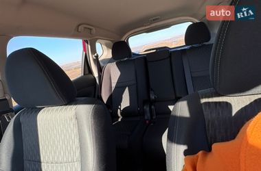 Позашляховик / Кросовер Nissan Rogue 2016 в Дніпрі
