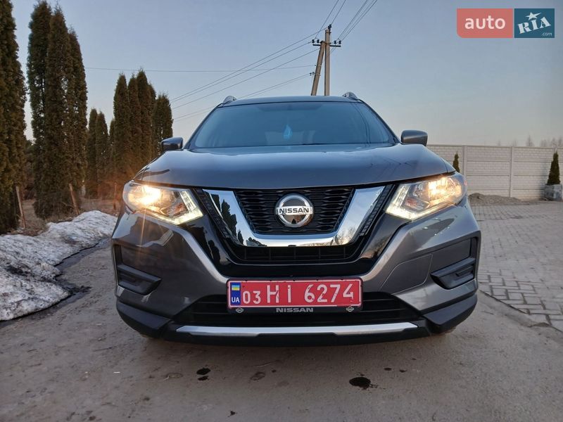 Внедорожник / Кроссовер Nissan Rogue 2018 в Кременце