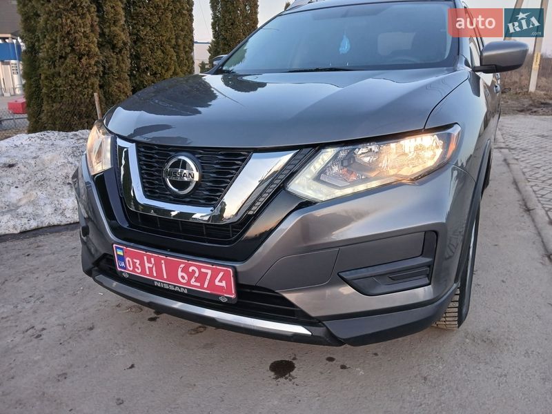 Внедорожник / Кроссовер Nissan Rogue 2018 в Кременце