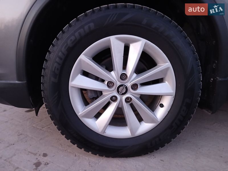 Внедорожник / Кроссовер Nissan Rogue 2018 в Кременце