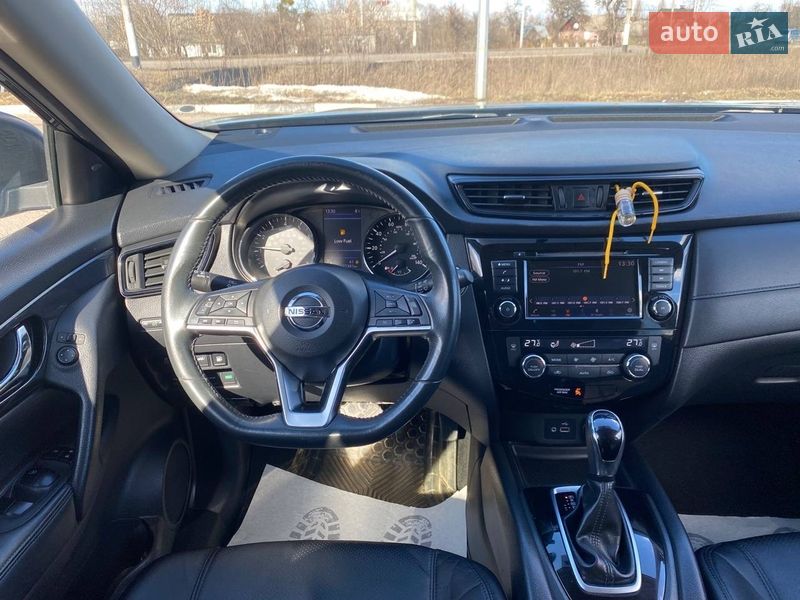 Внедорожник / Кроссовер Nissan Rogue 2018 в Житомире
