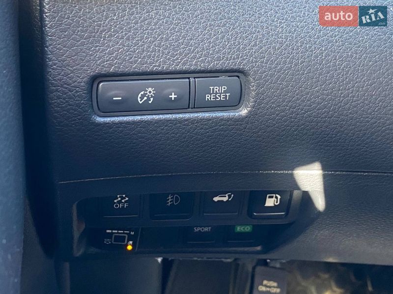 Внедорожник / Кроссовер Nissan Rogue 2018 в Житомире