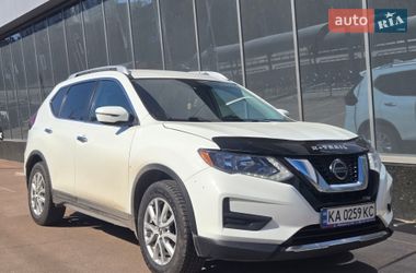 Внедорожник / Кроссовер Nissan Rogue 2019 в Киеве