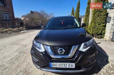 Внедорожник / Кроссовер Nissan Rogue 2017 в Тернополе
