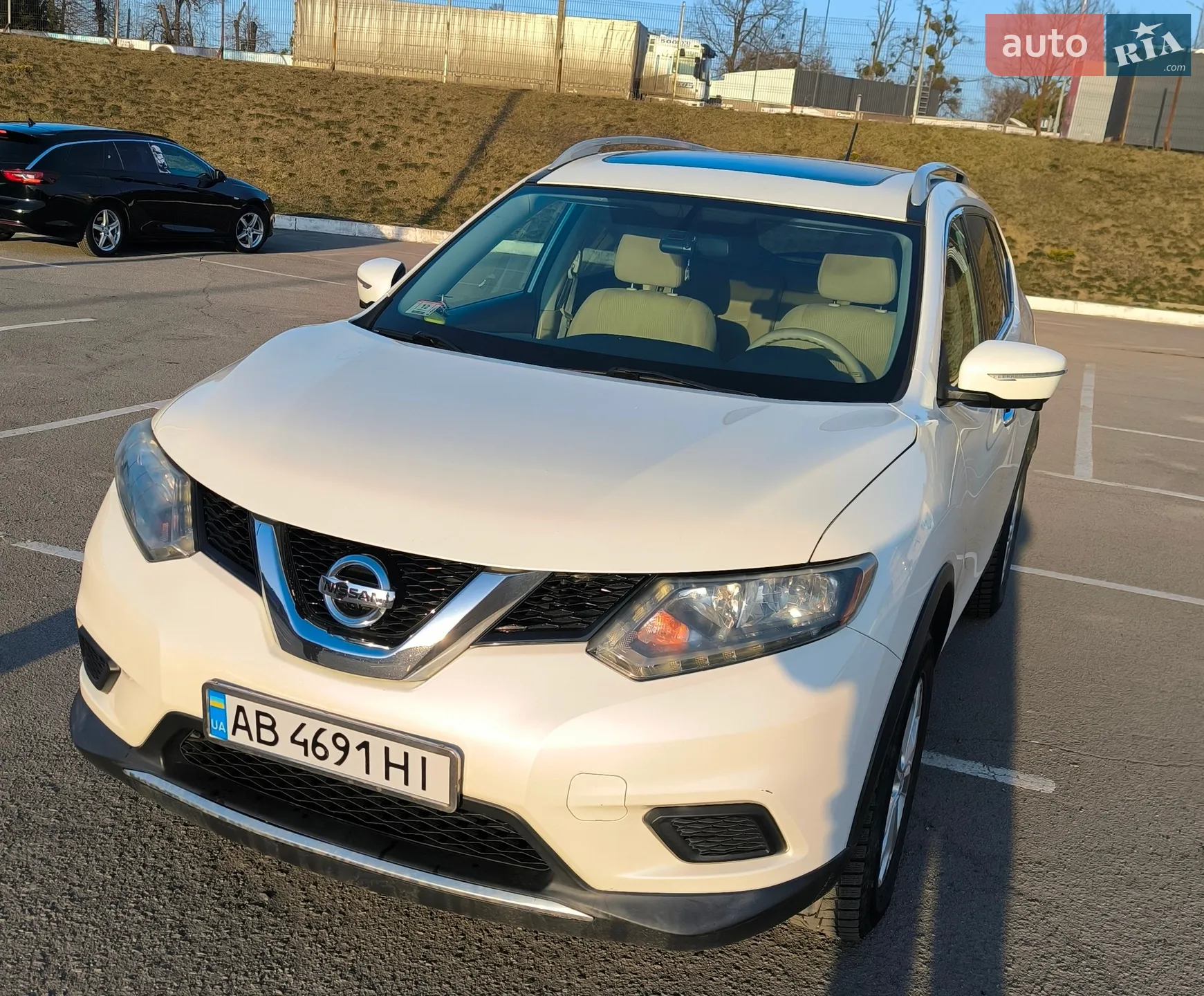 2014 Nissan Rogue - мініатюра 2