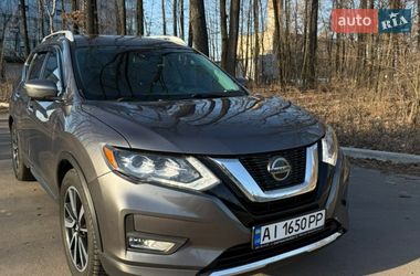 Внедорожник / Кроссовер Nissan Rogue 2019 в Киеве