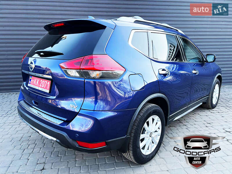 Внедорожник / Кроссовер Nissan Rogue 2018 в Каменском