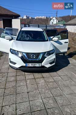 Позашляховик / Кросовер Nissan Rogue 2017 в Обухові