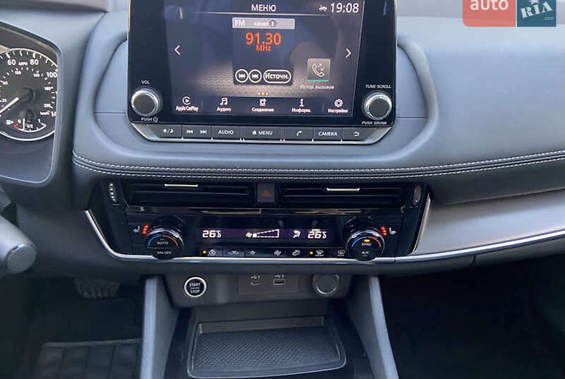 Внедорожник / Кроссовер Nissan Rogue 2021 в Виннице