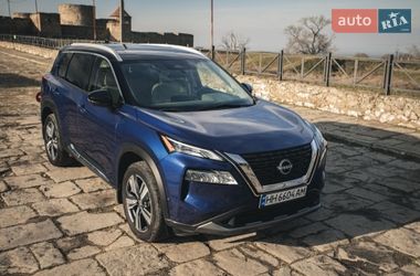 Внедорожник / Кроссовер Nissan Rogue 2023 в Белгороде-Днестровском