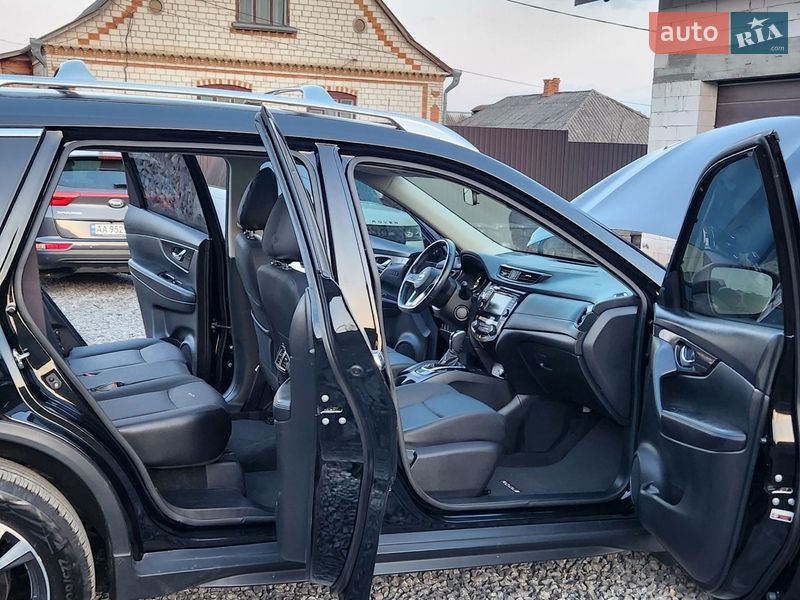 Внедорожник / Кроссовер Nissan Rogue 2019 в Виннице