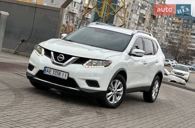 Позашляховик / Кросовер Nissan Rogue 2016 в Дніпрі