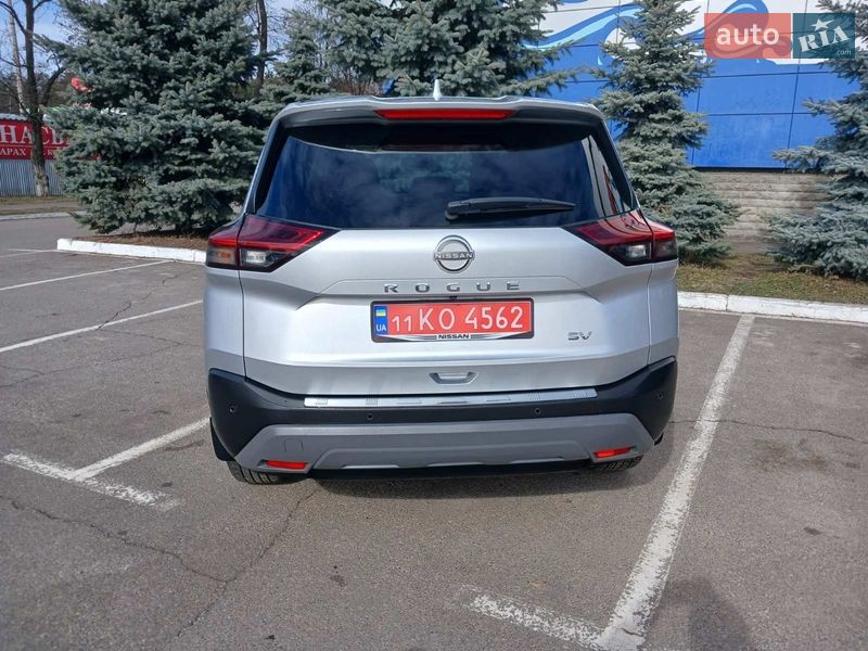Внедорожник / Кроссовер Nissan Rogue 2023 в Броварах