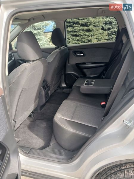 Внедорожник / Кроссовер Nissan Rogue 2023 в Броварах