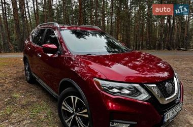 Внедорожник / Кроссовер Nissan Rogue 2018 в Киеве